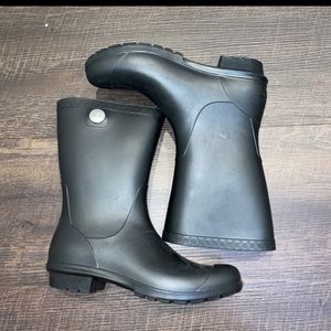 ⛈🌧UGG® Sienna Matte Rain Boots black matte size 8